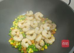 青豆玉米胡萝卜虾仁的做法图解6