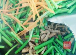 蒜苔炒肉丝的做法图解3