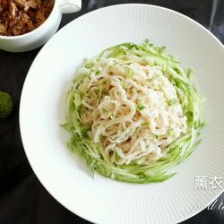 一品手擀鸡蛋炸酱面的做法[图]