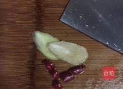 油渣炒大白菜的做法图解6