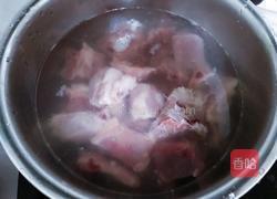 排骨炖豆角土豆的做法图解3