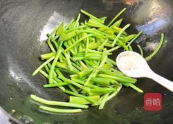 南瓜花炒鸡蛋（儿时的味道）的做法图解13