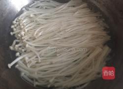 凉拌金针菇的做法图解2