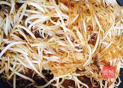 黄豆芽炒粉条的做法图解9