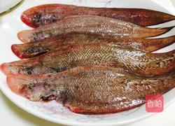 干煎龙利鱼的做法图解1