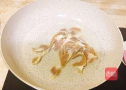豆腐山药炒咸肉的做法图解2