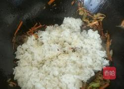 香哈香菇酱炒饭的做法图解5