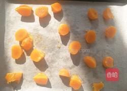 蛋黄豆沙月饼的做法图解6