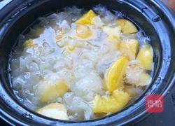 黄桃银耳羹的做法图解7
