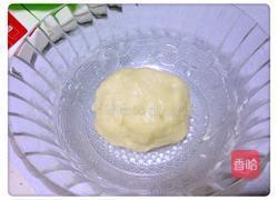 蛋黄酥的做法图解3