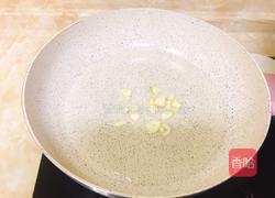 雪菜肉丝炒面的做法图解3