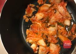 泡菜炒猪肉的做法图解3