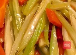 蒜泥胡萝卜炒西芹的做法图解5