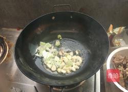 莲藕炖排骨的做法图解5