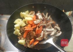 莲藕炖排骨的做法图解6