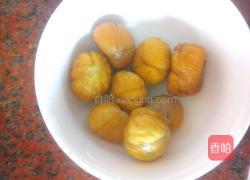 猴头菇板栗排骨汤的做法图解3