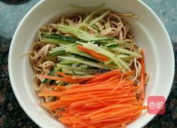 凉拌豆皮丝的做法图解3