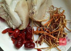 五指毛桃炖老鸡的做法图解1