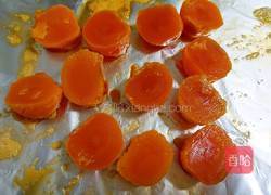 广式月饼（50克莲蓉蛋黄馅）的做法图解15