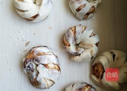 豆沙花卷的做法图解5