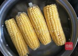 煮玉米的做法图解3