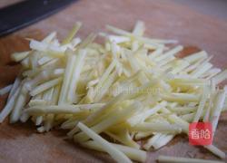 仔姜炒肉丝的做法图解1