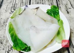 香煎墨鱼饼的做法图解1