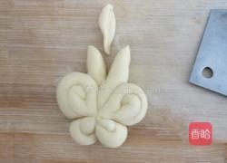 蝴蝶花卷的做法图解15