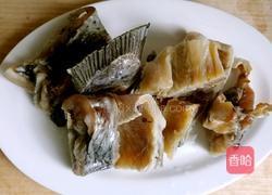 香菇腊鱼干的做法图解1