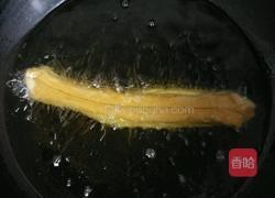 自制咸甜两味油条的做法图解3