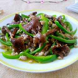 榛蘑炒尖椒肉末的做法[图]