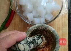 蒜泥拌凉粉的做法图解2