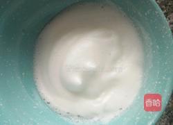 戚风蛋糕的做法图解6