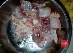 土豆炖鸡的做法图解2