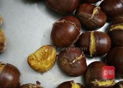 糖粉板栗的做法图解1