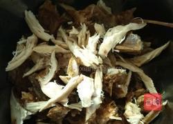 凉拌鸡架的做法图解2