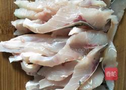 泡椒酸菜鱼的做法图解2