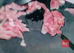 洋葱青椒土豆炒肉丝的做法图解2