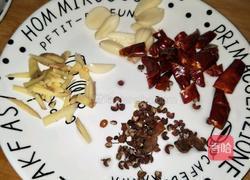 鸡丁木耳的做法图解3