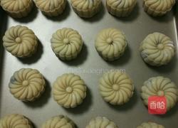 广式月饼的做法图解19