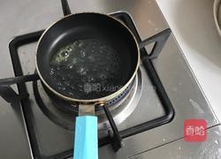 黄油香煎大虾的做法图解1