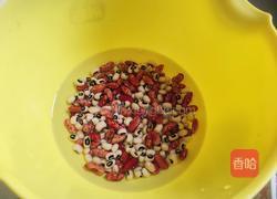 猪骨汤面的做法图解2