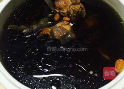 黑沙海参冬菇猪骨炖汤的做法图解9