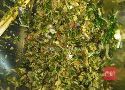 猪肉木耳小白菜粉丝包子的做法图解3