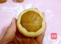 广式月饼(100克凤梨蛋黄馅)的做法图解15