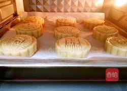 广式月饼(100克凤梨蛋黄馅)的做法图解21