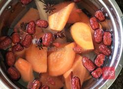 红萝卜牛骨汤的做法图解6