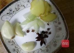 牛肉炖柿子的做法图解2