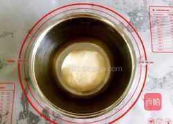 珍妮珍馐香肠披萨的做法图解2