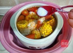 虾仁玉米滋养汤的做法图解11